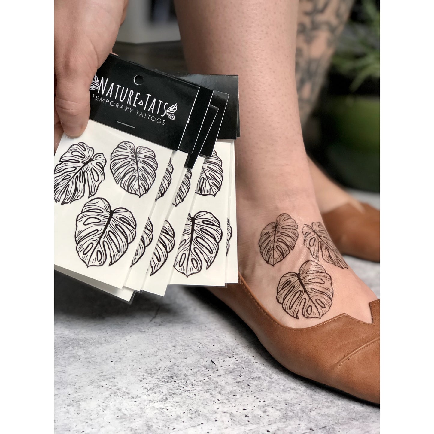 Monstera Leaves Temporary Tattoo - 1 pack