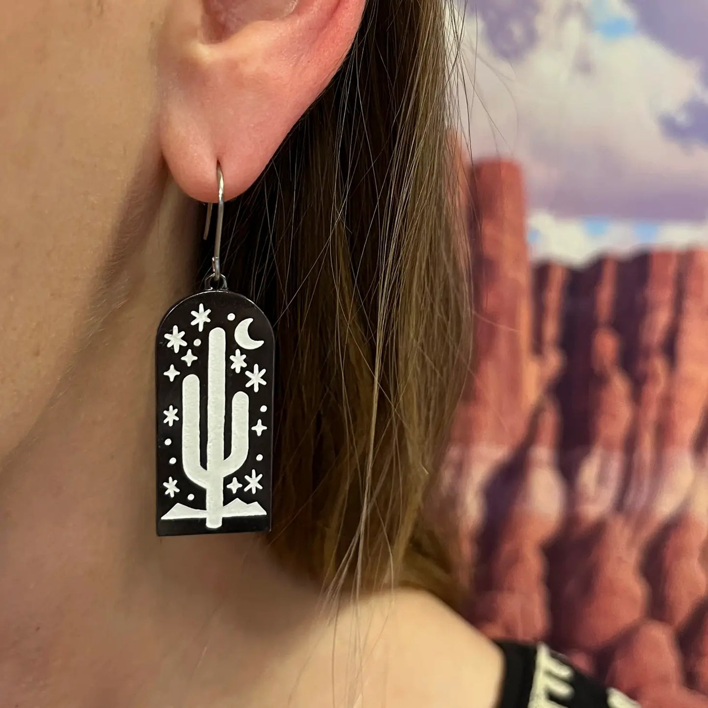 Load image into Gallery viewer, Glow-In-The-Dark Desert Night Cactus Earrings
