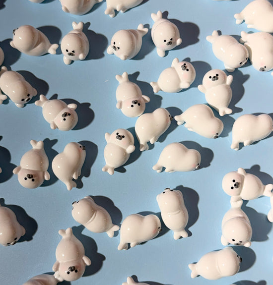 Mini Polar Bear Blind Pick