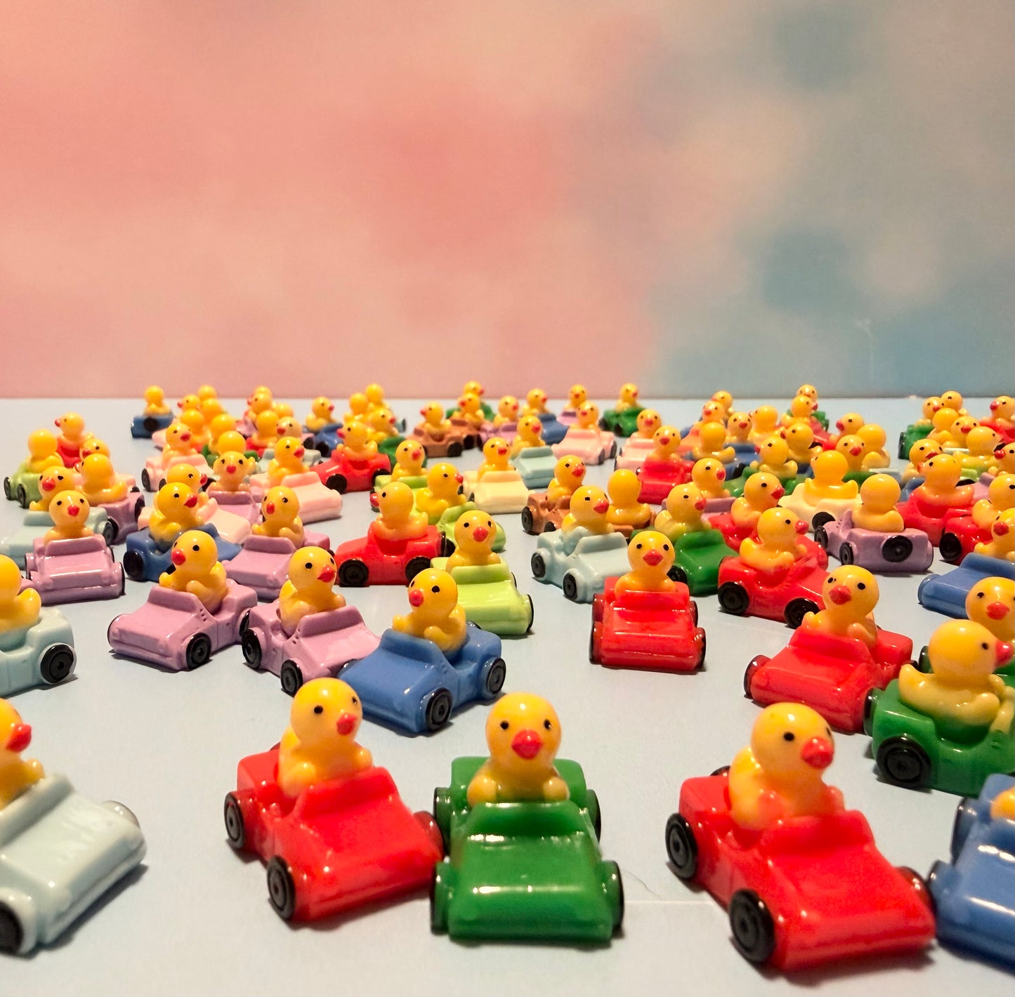 🦆💨 Mini Duck on Wheels (Surprise Pull)