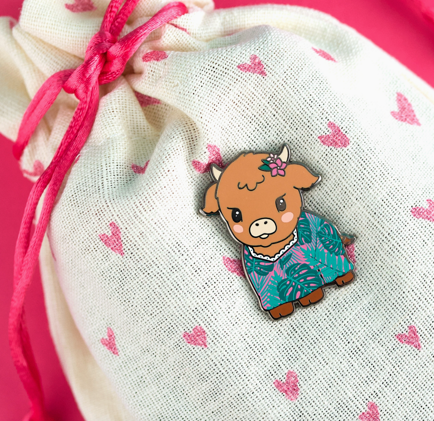 Moomu Cow Pin