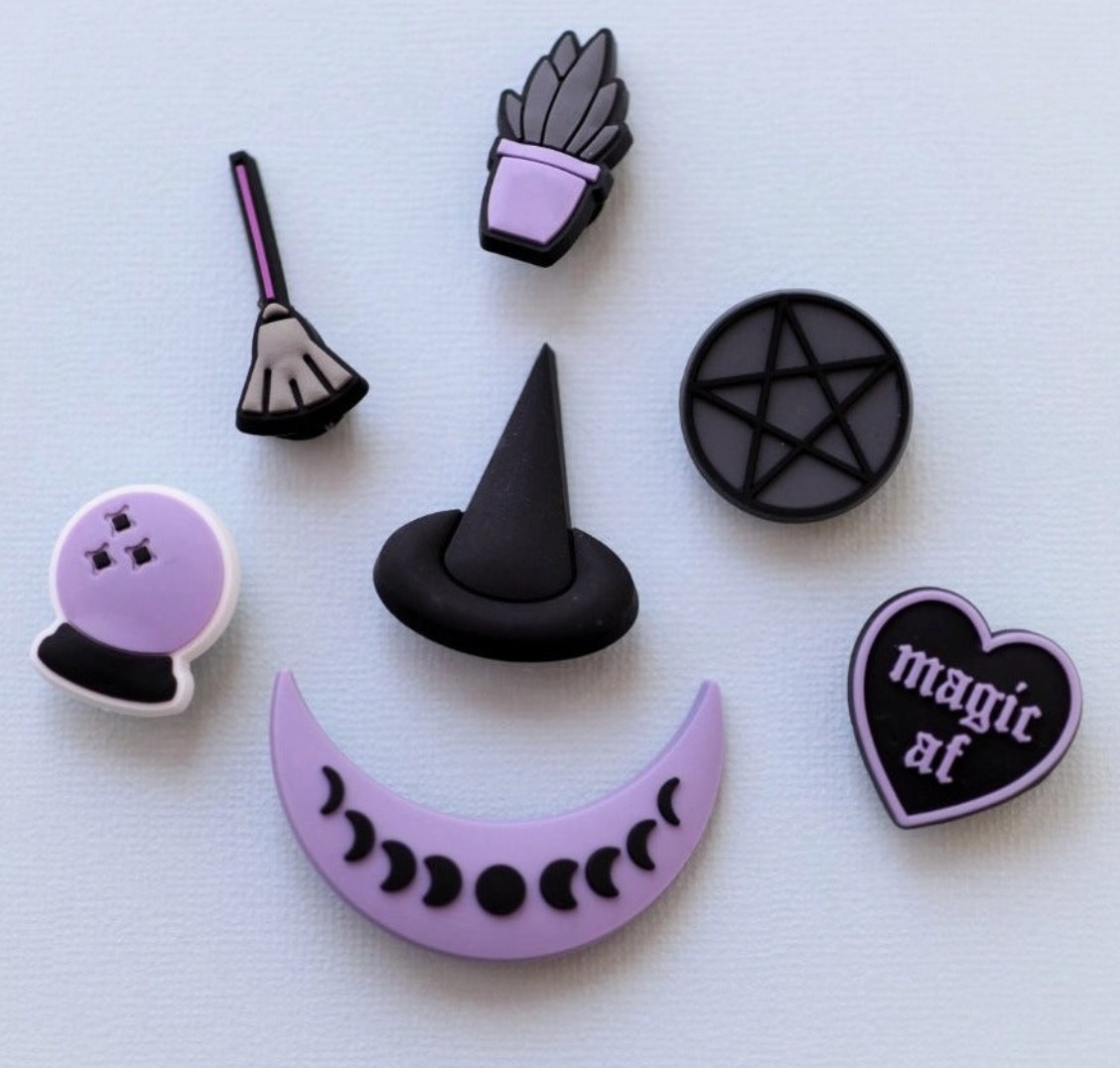 Witch Shoe Charms - 7 piece set