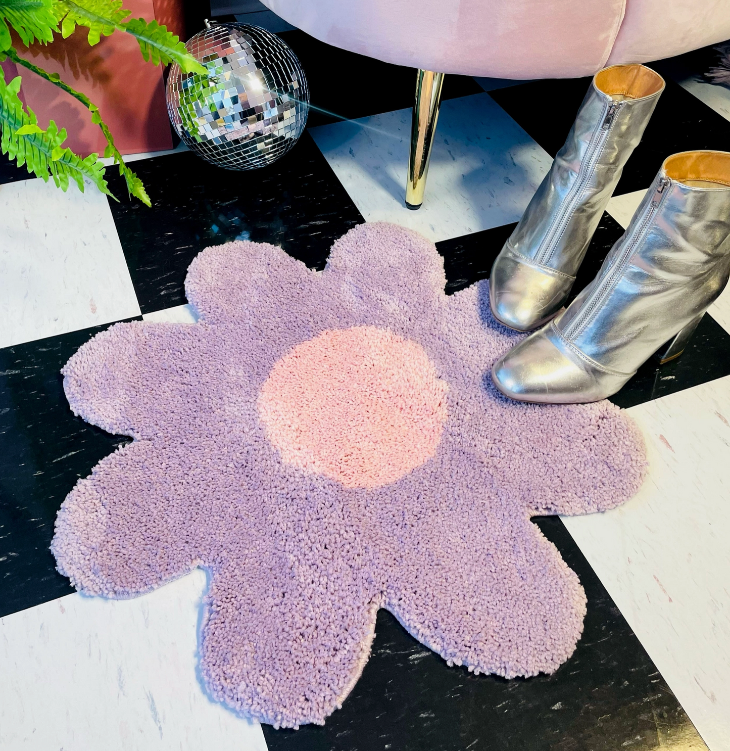 Lavender Daisy Rug