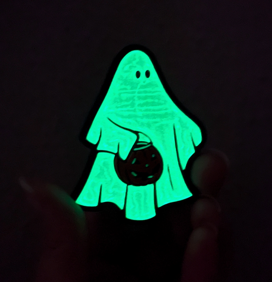 Trick or Treat Ghost Magnet Glow in The Dark Magnet