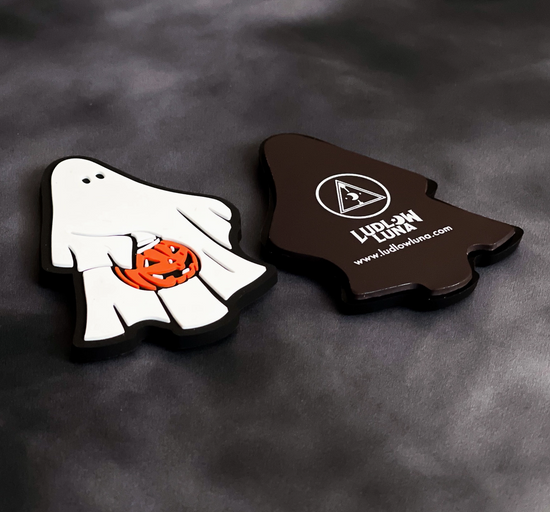 Trick or Treat Ghost Magnet Glow in The Dark Magnet