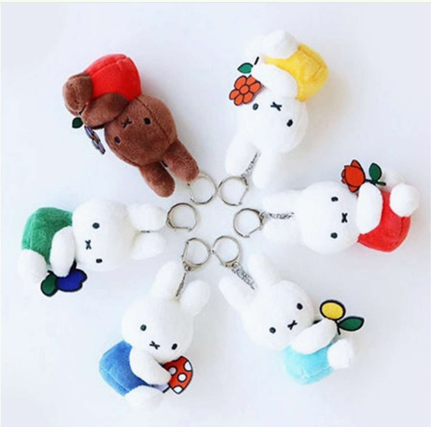 Officially Licensed Miffy & Friends with Flower Plushie Keychain (Surprise Pull)