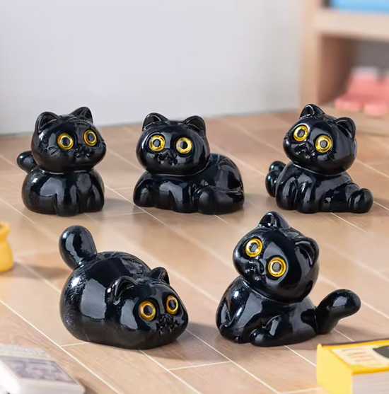 Mini Black Cat Surprise Pull