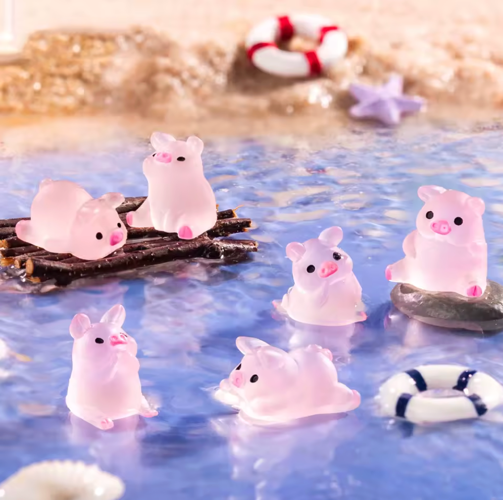 Tiny Pink Piggies Surprise Pull Figurines