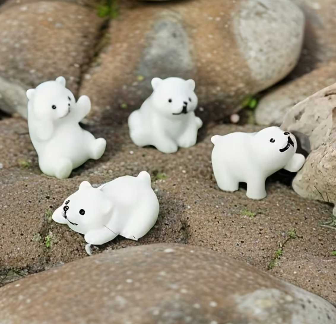Mini Polar Bear Figurines Surprise Pull
