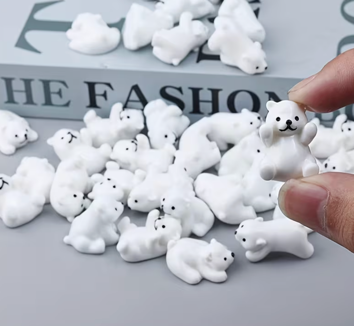Mini Polar Bear Figurines Surprise Pull
