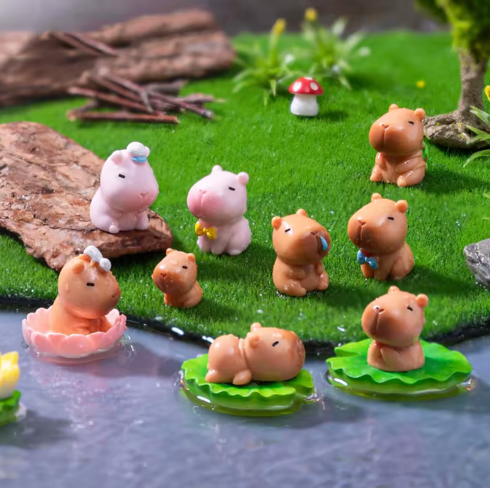 Tiny Capybara Cutie Figurines Surprise Pull