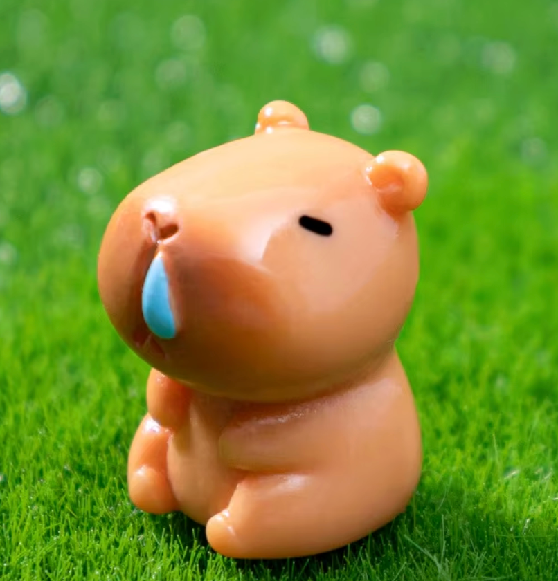 Tiny Capybara Cutie Figurines Surprise Pull