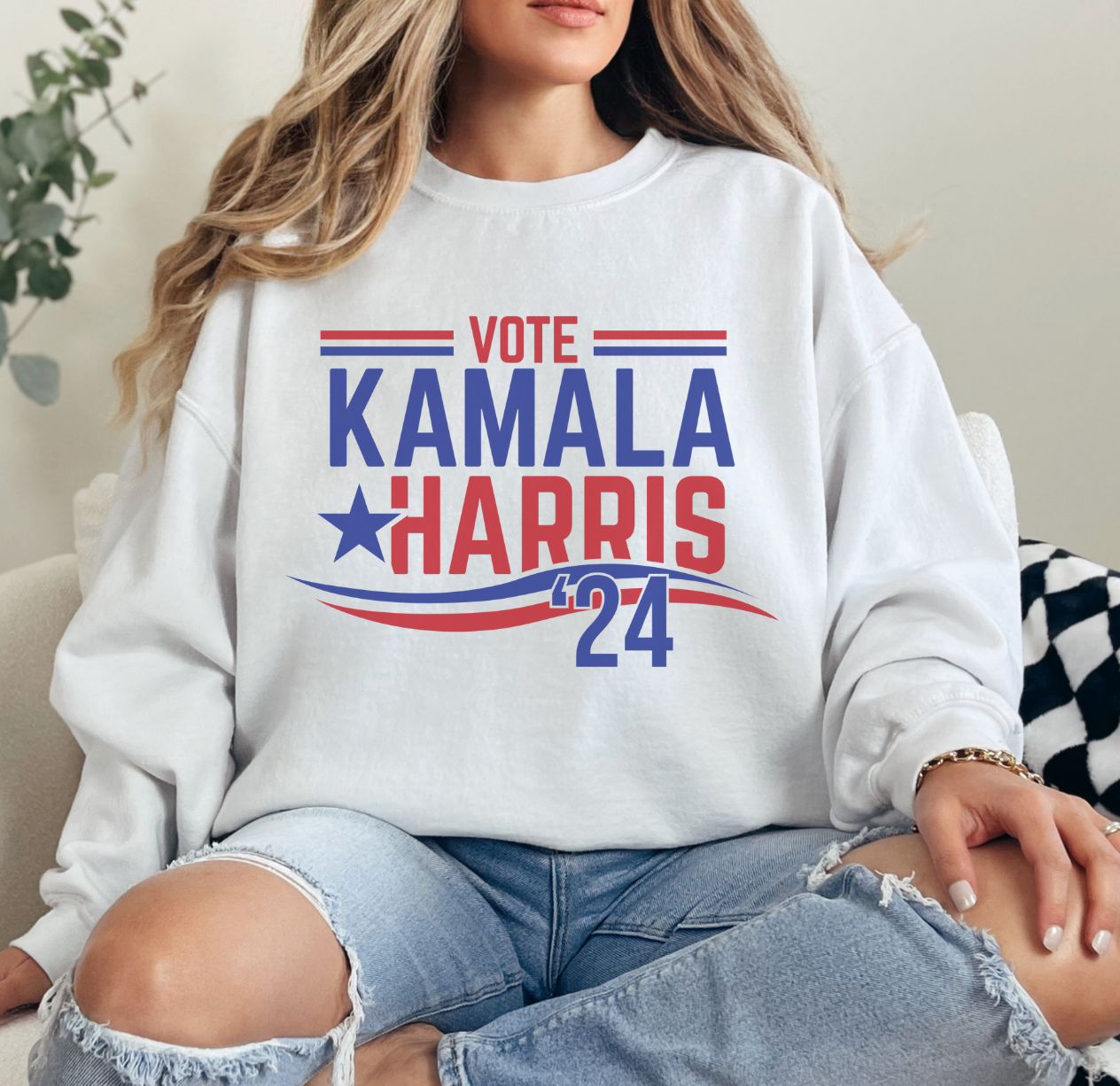 Vote Kamala Harris '24 Unisex Sweatshirt (2 Color Available)